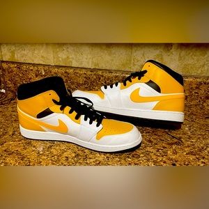 Size 15 yellow and white and black jordan 1 mid yellow only worn once